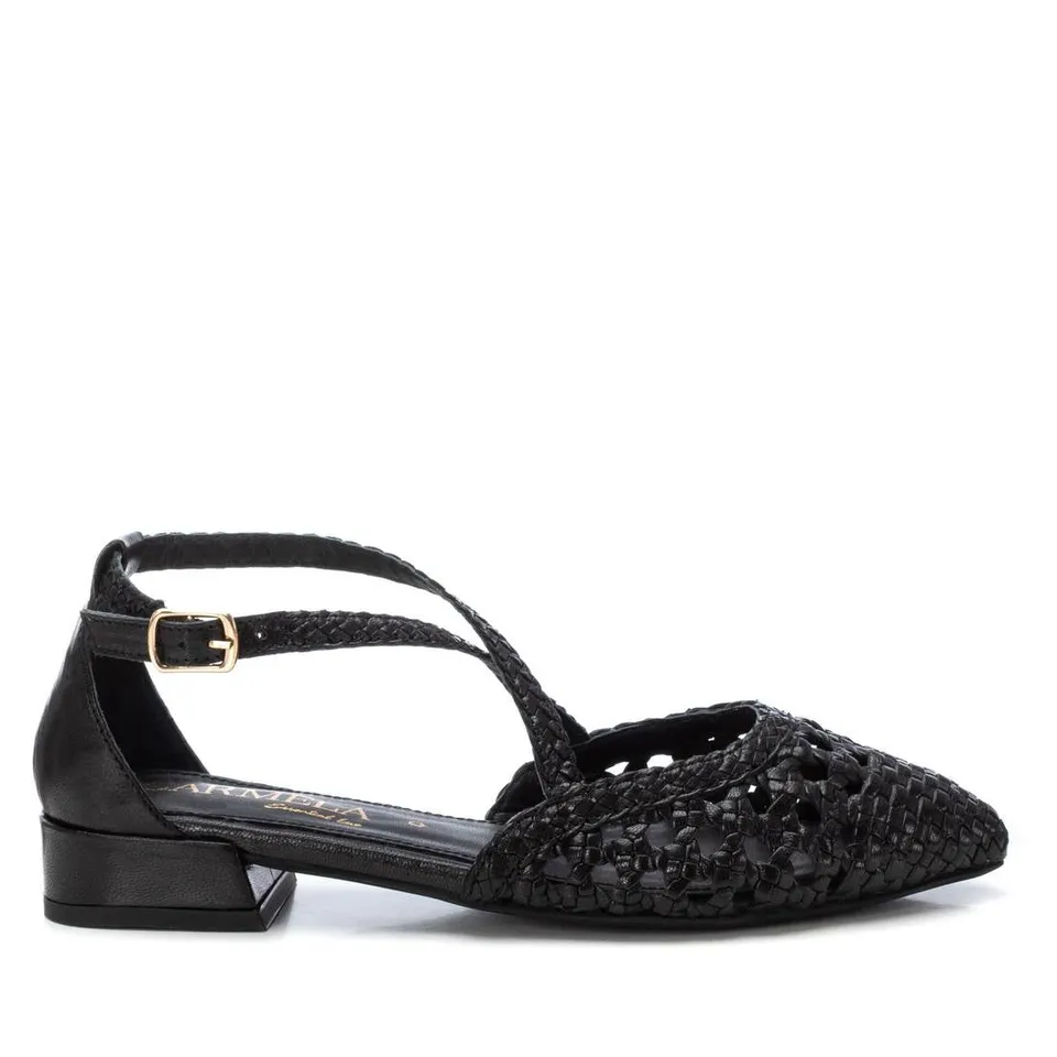 Carmela 16231904 ballerine femme noir cuir ajouré brides