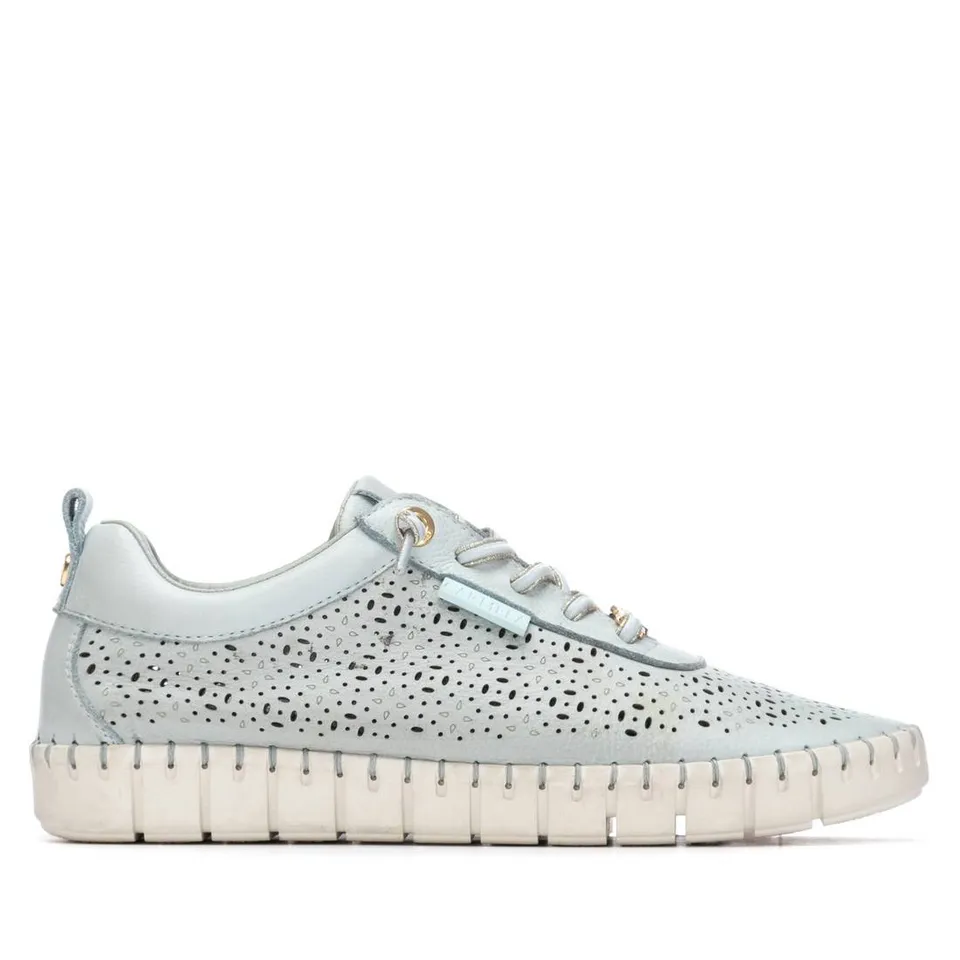 Carmela 16309905 basket cuir bleu ciel ajourée