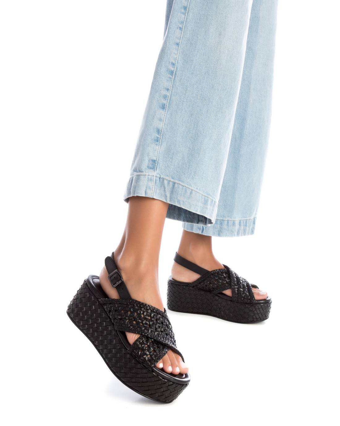 Carmela 16163806 sandale femme noire cuir compensée 7 cm