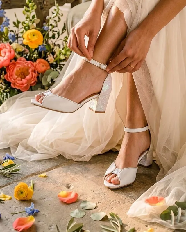 Dessine Moi Un Soulier Charlotte sandale cuir blanc paillettes 38