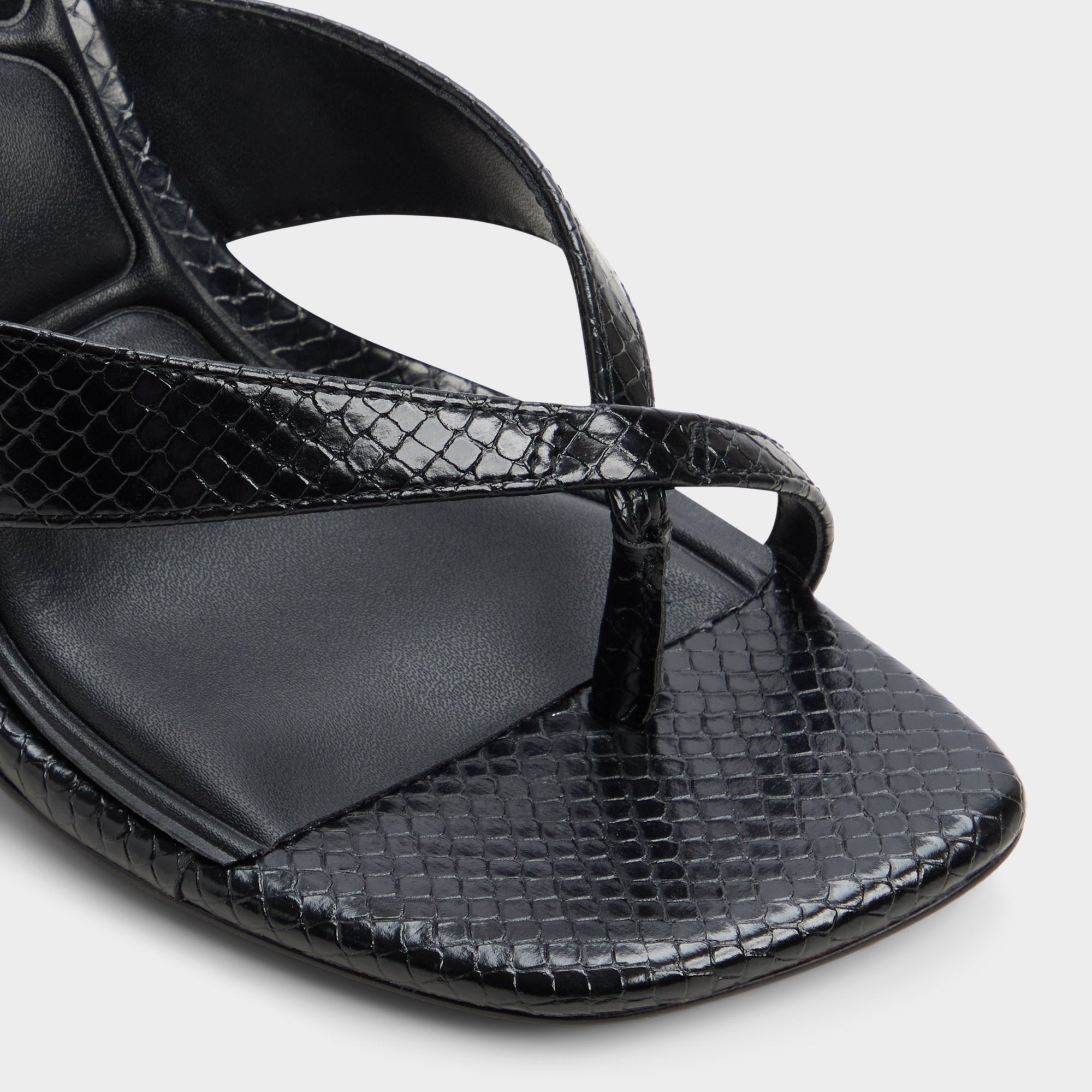 ALDO Haayssie escarpins noirs talon haut