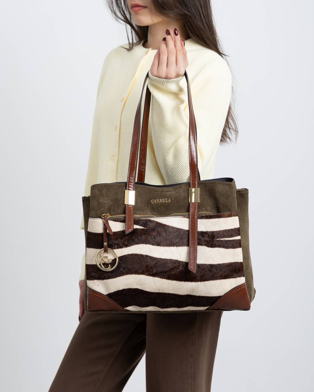 Carmela 18618303 sac femme kaki textile 27x37x12