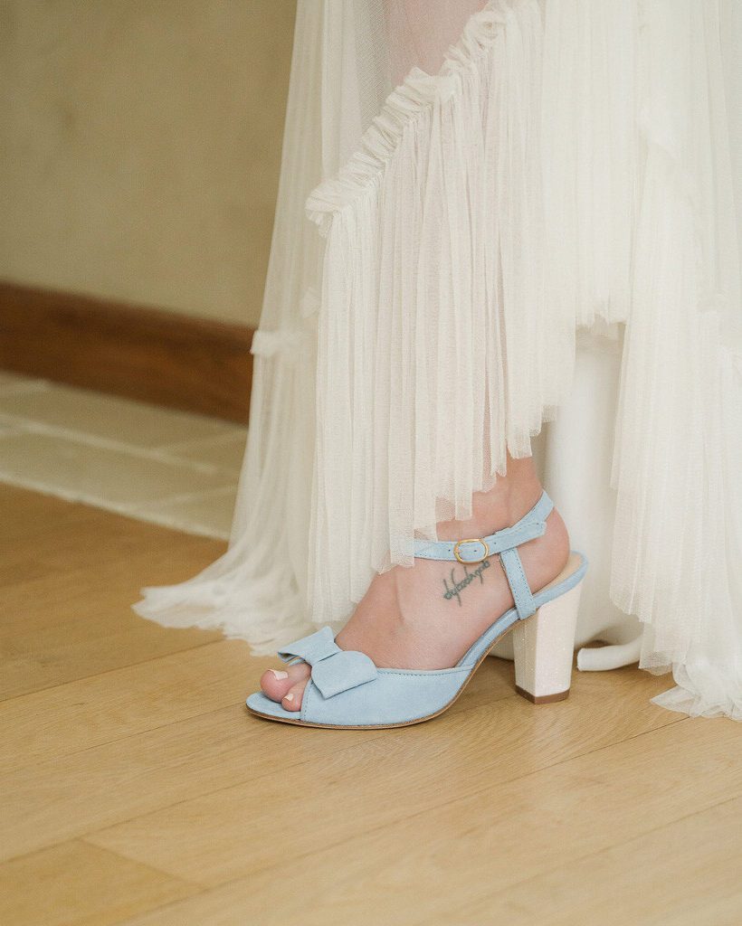 Dessine Moi Un Soulier Charlotte velours baby blue sandales talons