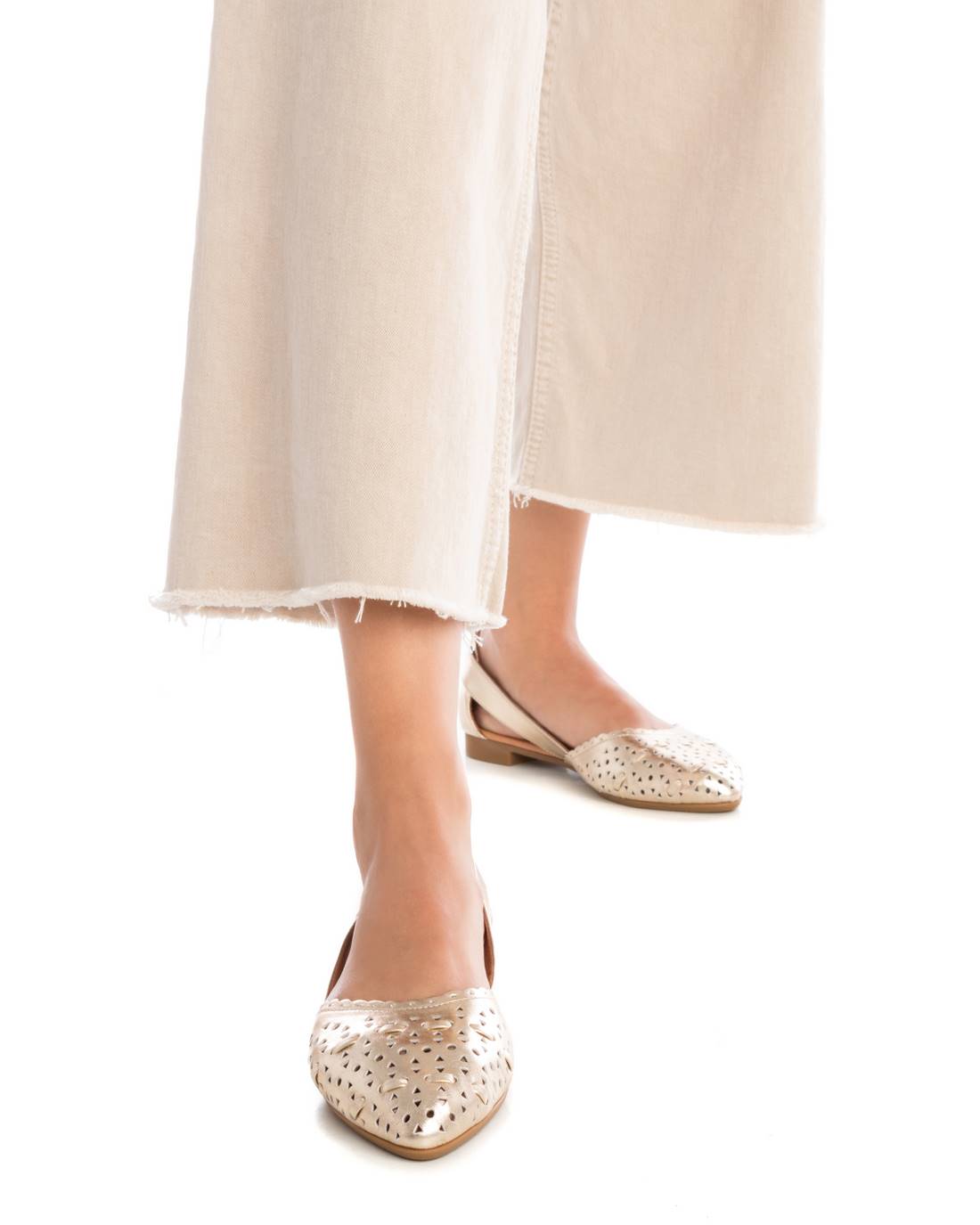 Carmela 16158106 ballerine cuir doré ajouré 35-41