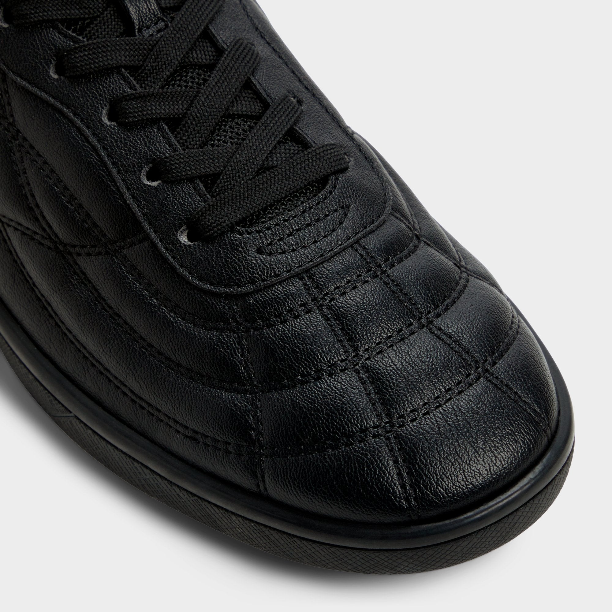 ALDO Thepitch baskets noires rétro basses