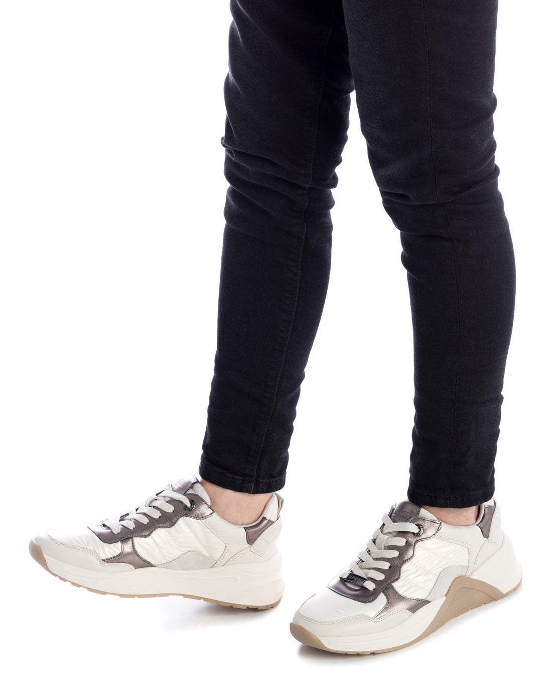 Carmela 16015402 baskets blanches cuir semelle epaisse