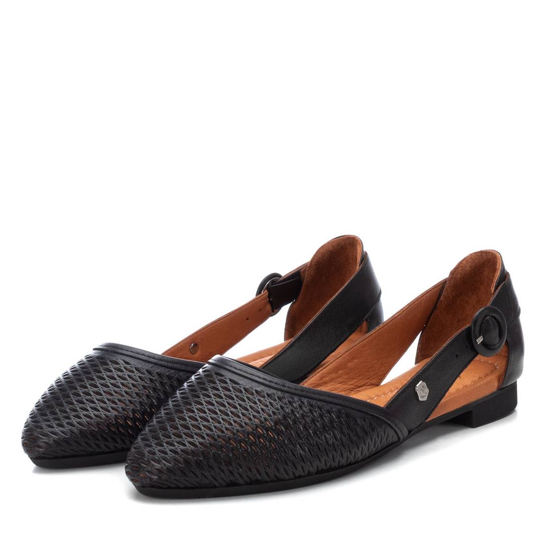 Carmela 16076005 ballerine cuir noir boucles
